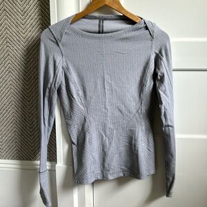 Gray Lululemon Long Sleeve, Size 6, Great Condition.